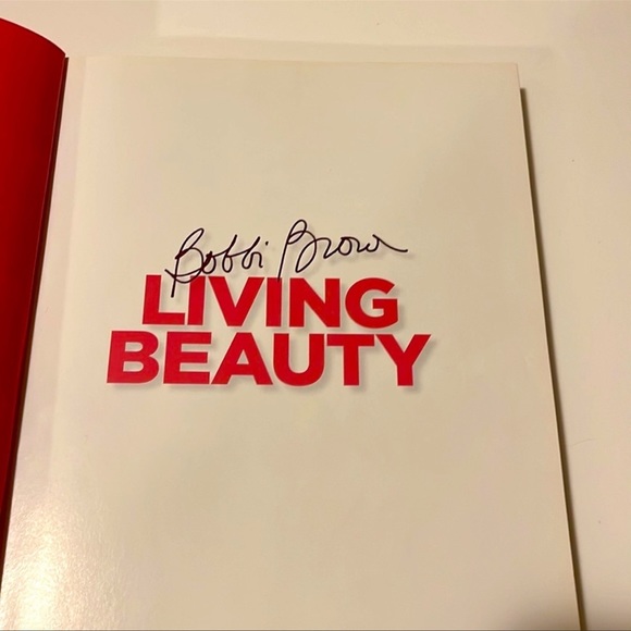 Bobbi Brown Living Beauty - Picture 3 of 5
